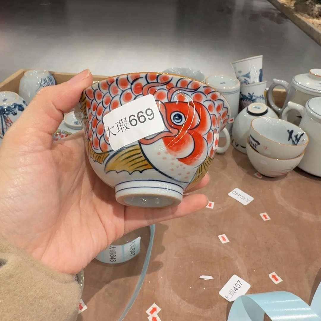 釉下手绘茶具微瑕