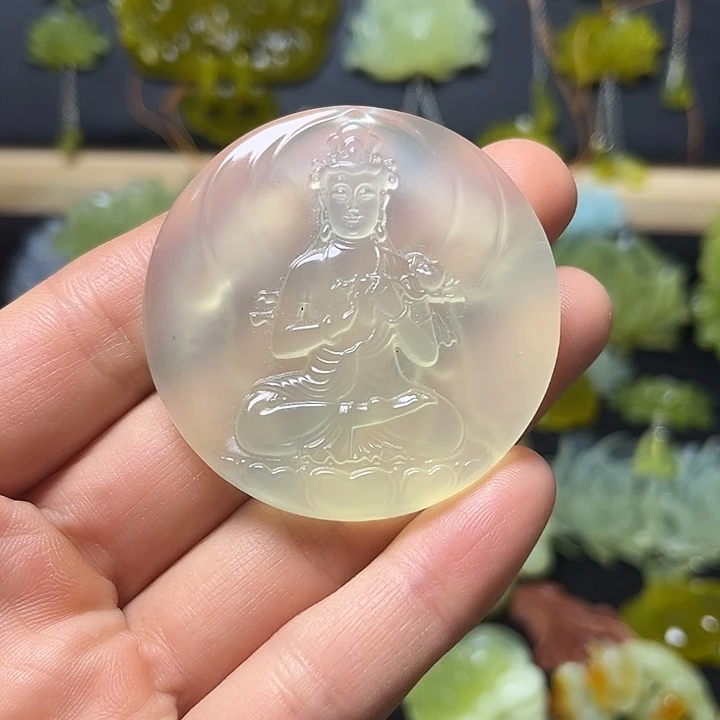 蛇纹石玉未镶嵌颈饰
