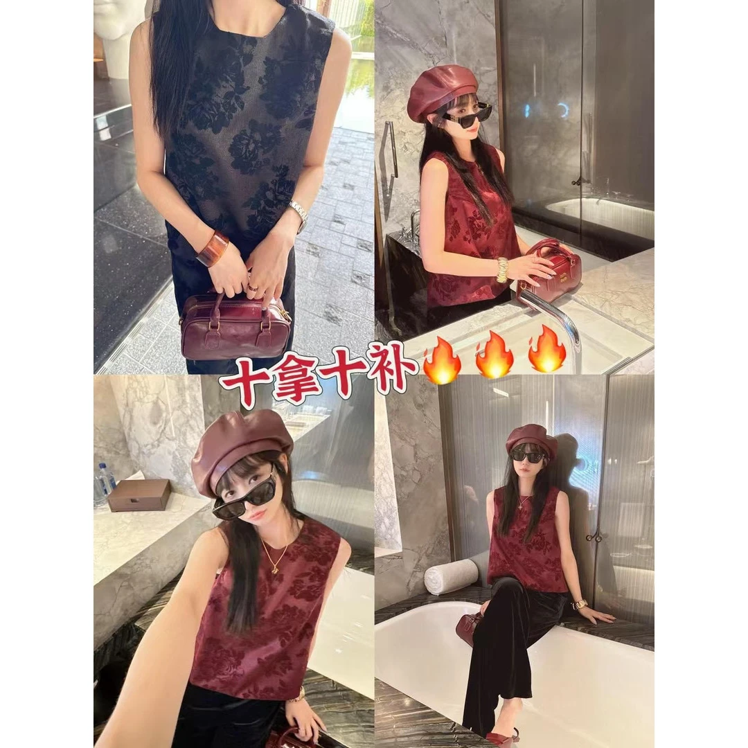 KIKI严选：8053-多米家欧洲站南油秋冬新款时尚后开叉植绒背心