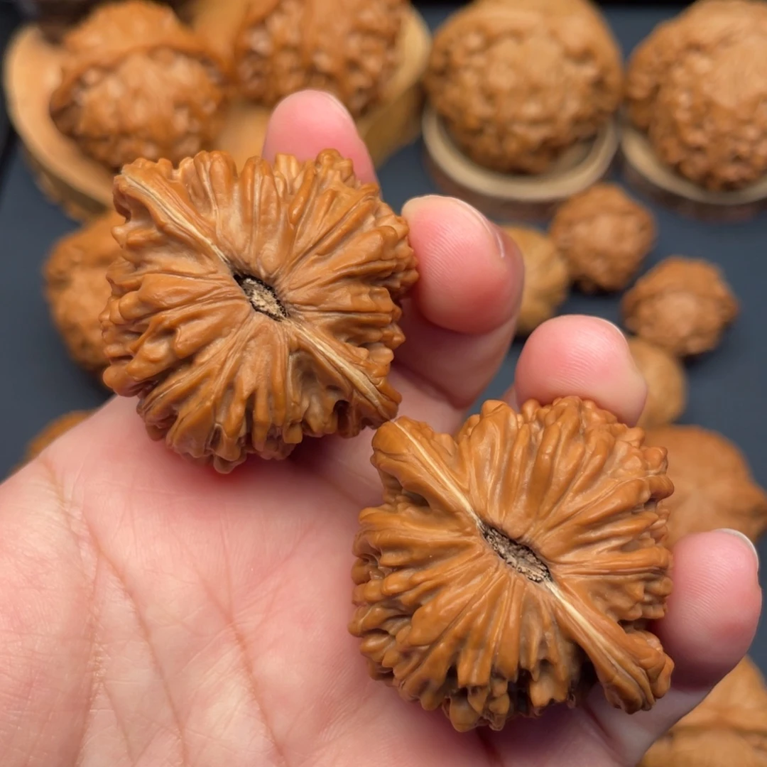 文玩核桃把件全品无修42.8四座楼