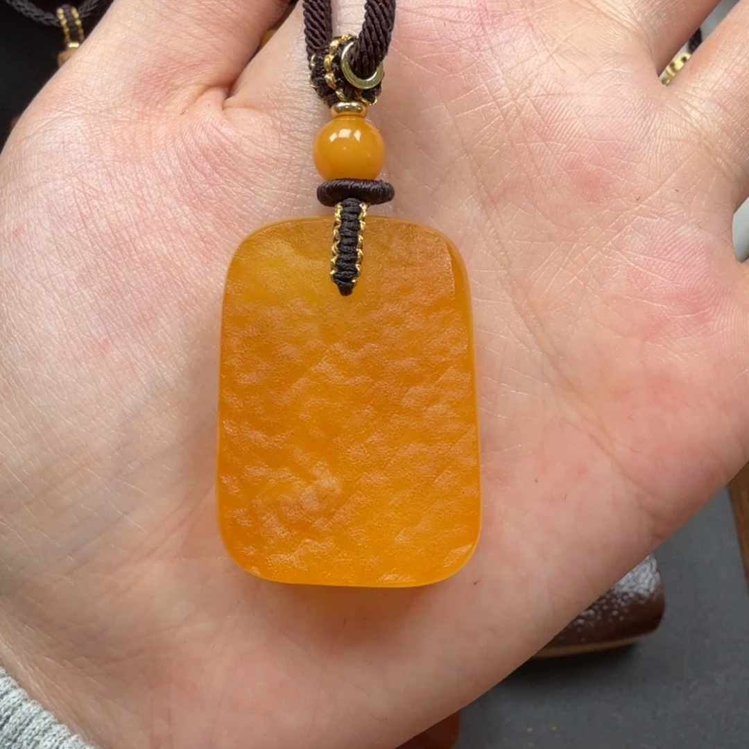 蜜蜡未镶嵌吊坠(赠链)