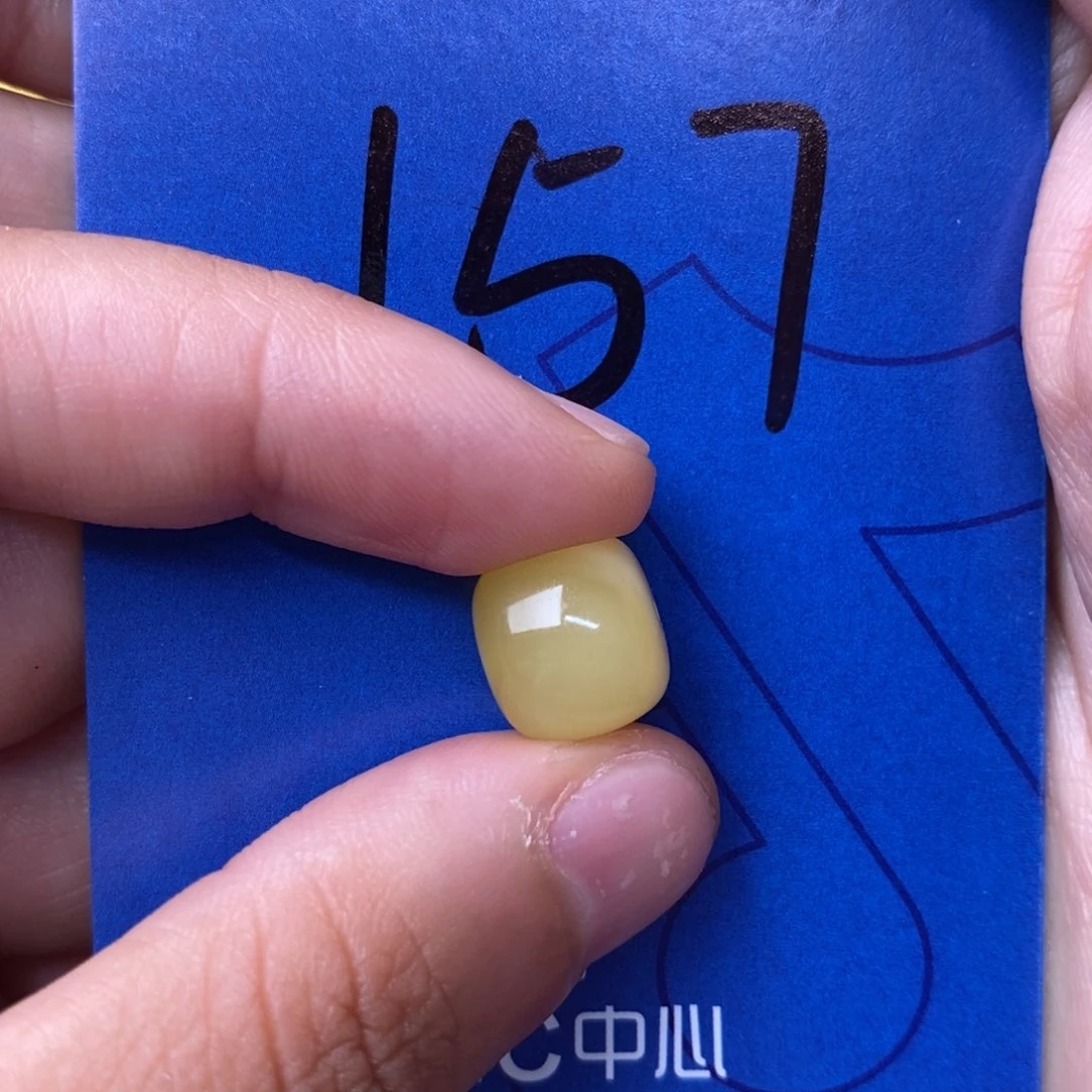 未镶嵌蜜蜡裸石毛****长蜜蜡