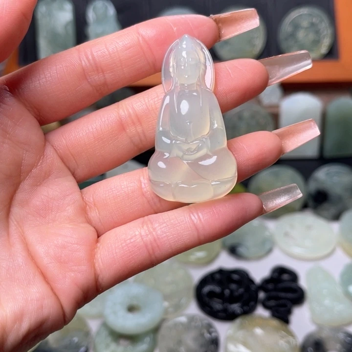 岫玉吊坠(赠链)未镶嵌寒*雪