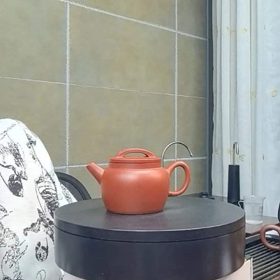 紫砂茶壶朱泥微瑕作品，徒弟半手工制作，150c