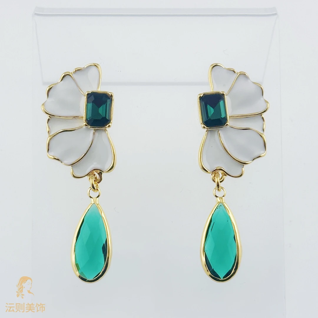 铜合金锆石耳饰 N021时尚气质一对白色花瓣绿色水滴耳环