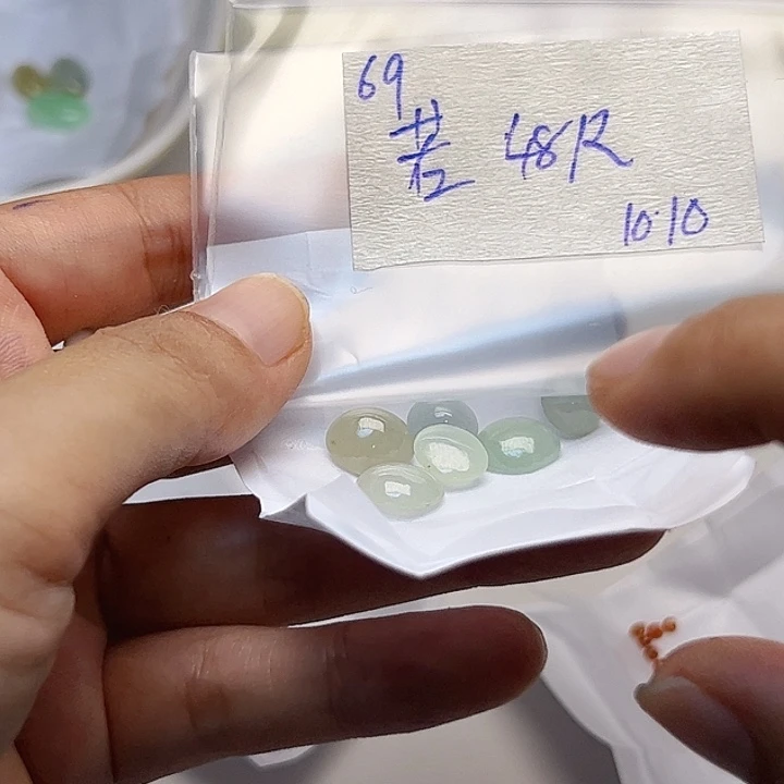 未镶嵌定制翡翠若*不