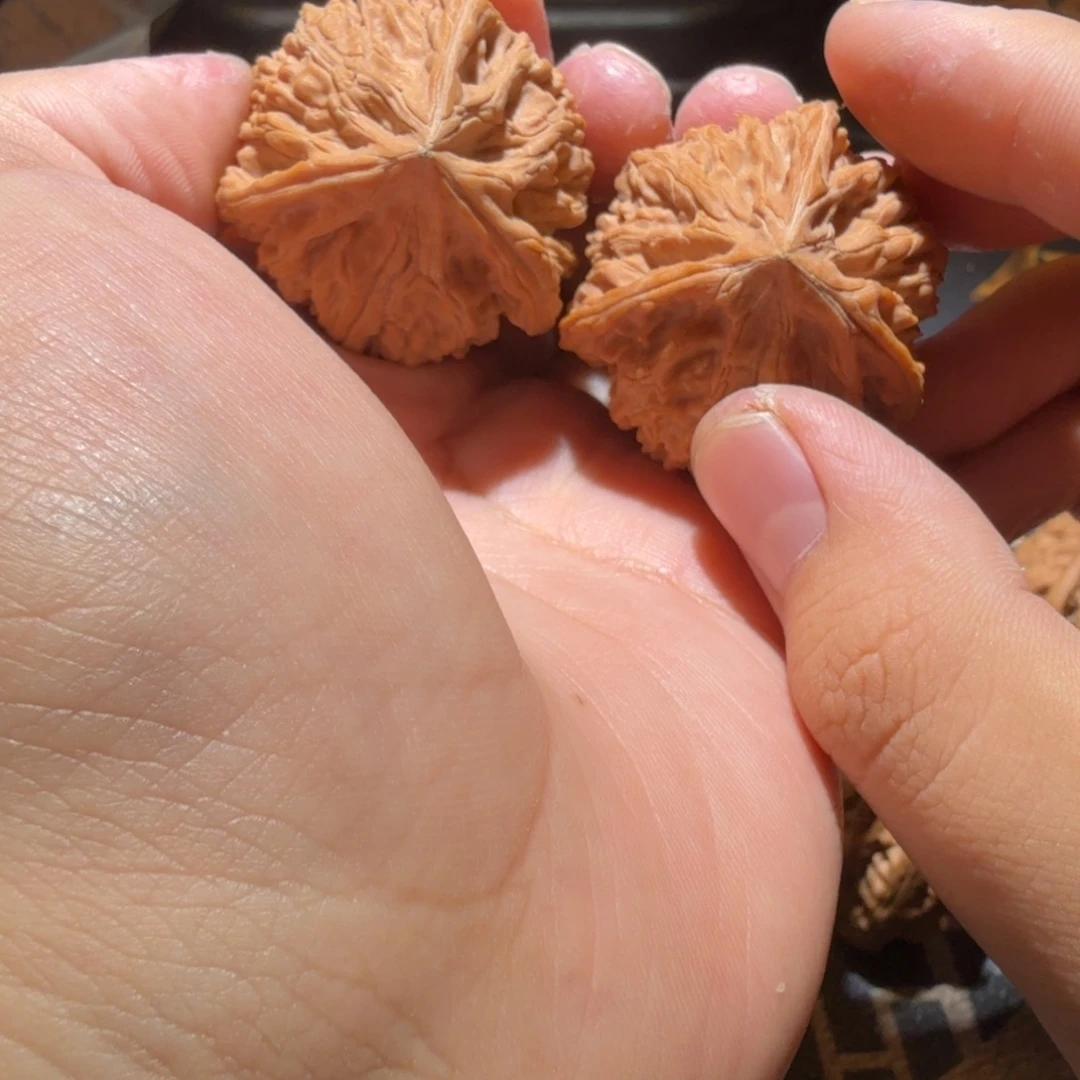 阿***卟把件文玩核桃御龙三棱