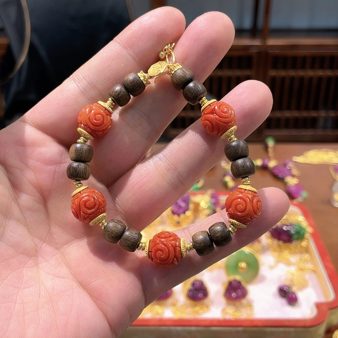 锦纶铁合金手链吊坠