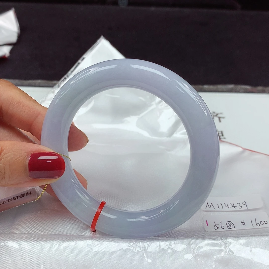 翡翠手镯未镶嵌56圈4439