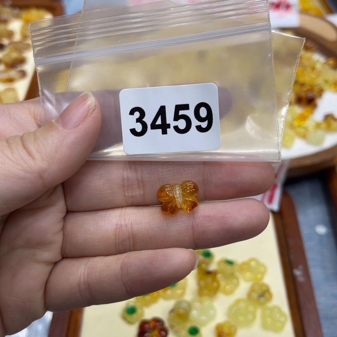 琥珀珠宝奇石未镶嵌