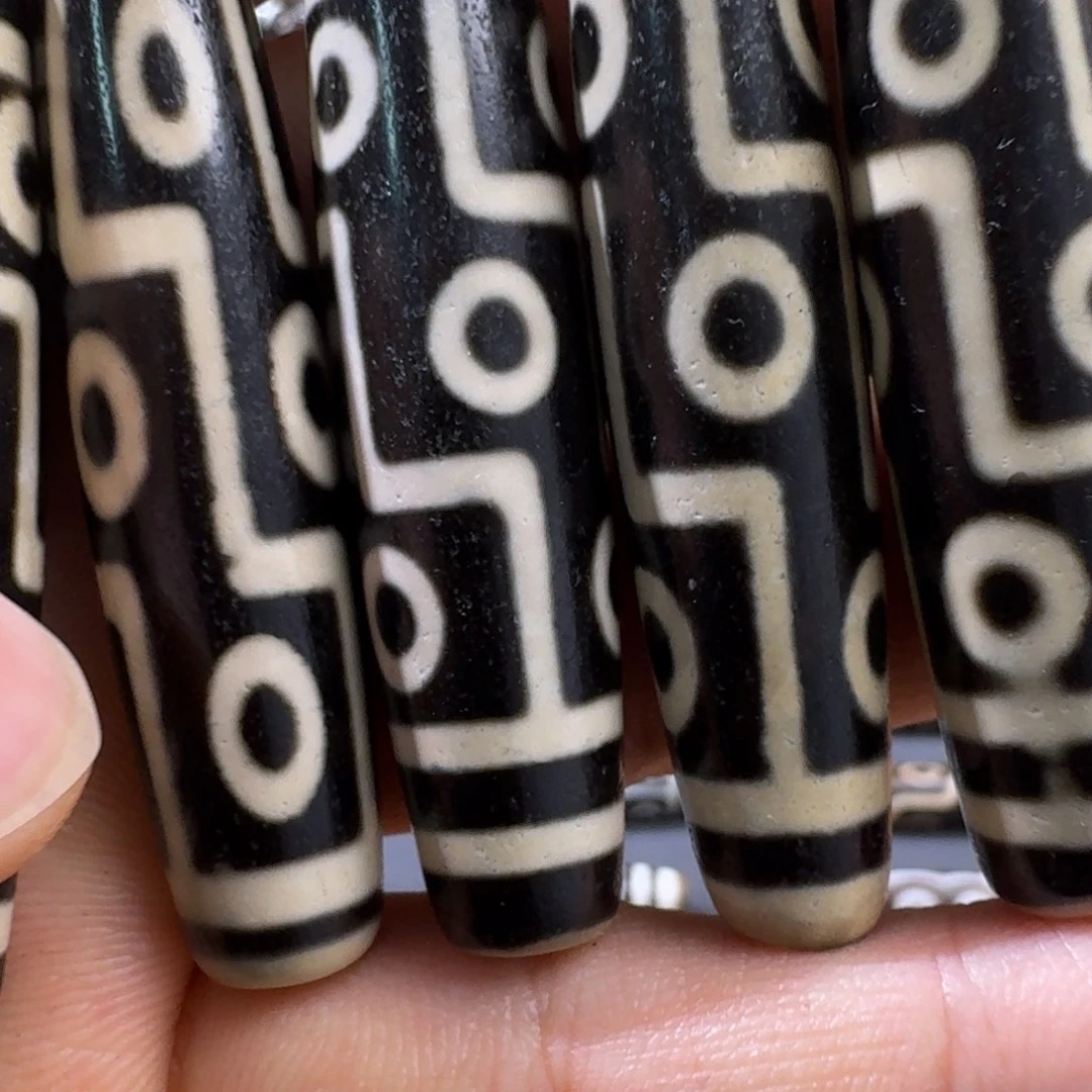 玛瑙/玉髓吊坠(不含链)未镶嵌折线九眼钙化