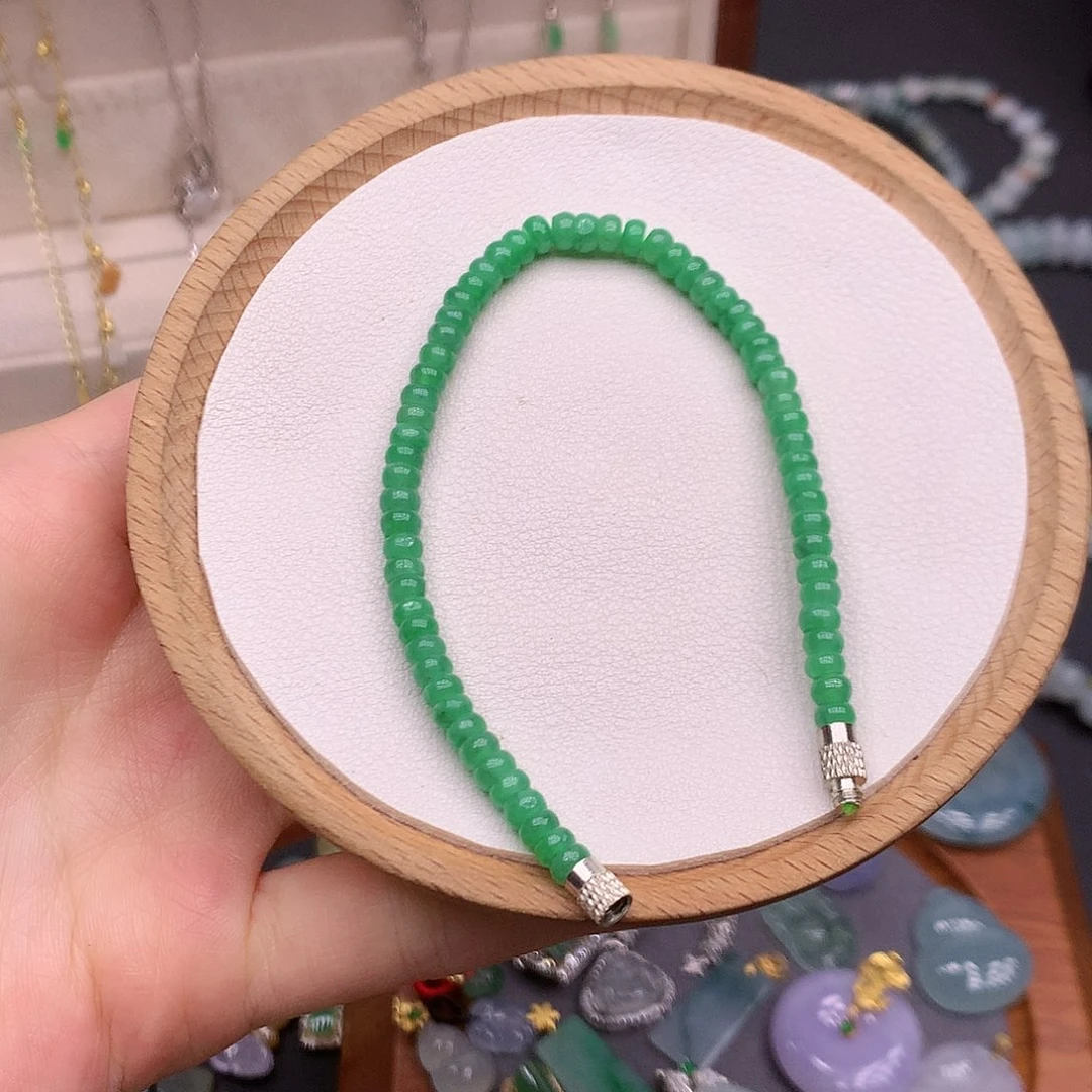 旺***奶翡翠挂件未镶嵌你是