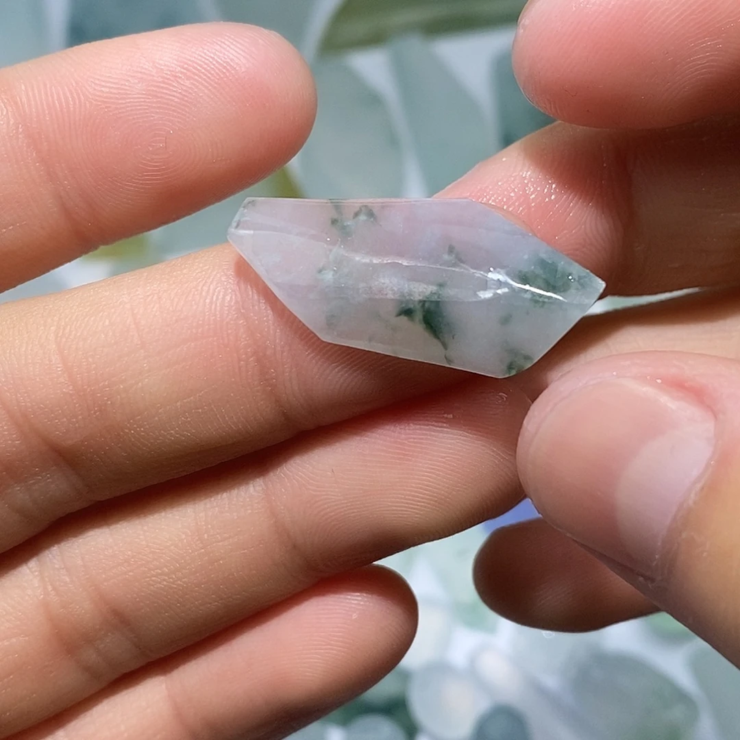 翡翠未镶嵌颈饰7533