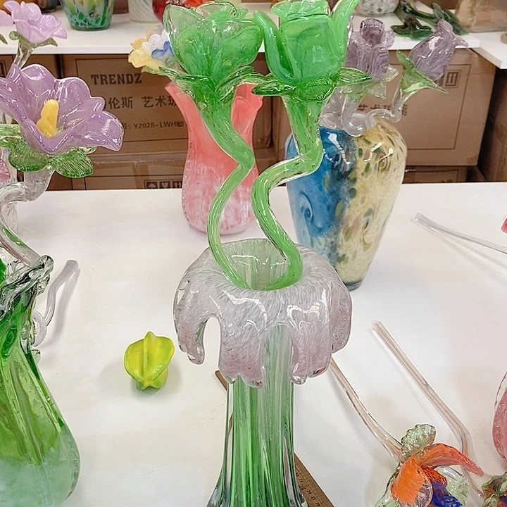 赵*华琉璃花瓶花高度45厘米9厘米