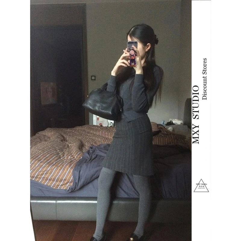 法式复古风高腰包臀半身裙女秋冬季修身显瘦气质时尚中裙短