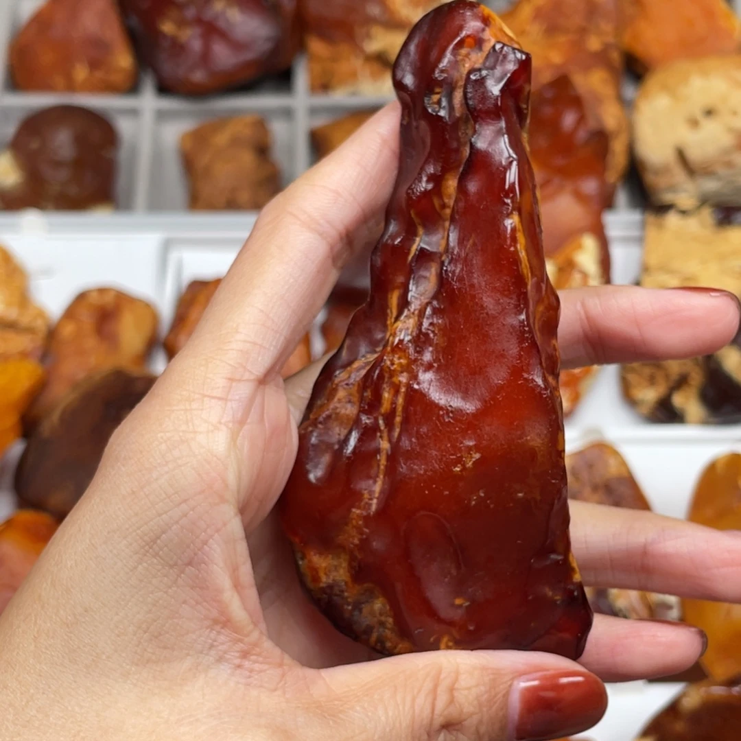 琥珀未镶嵌珠宝奇石