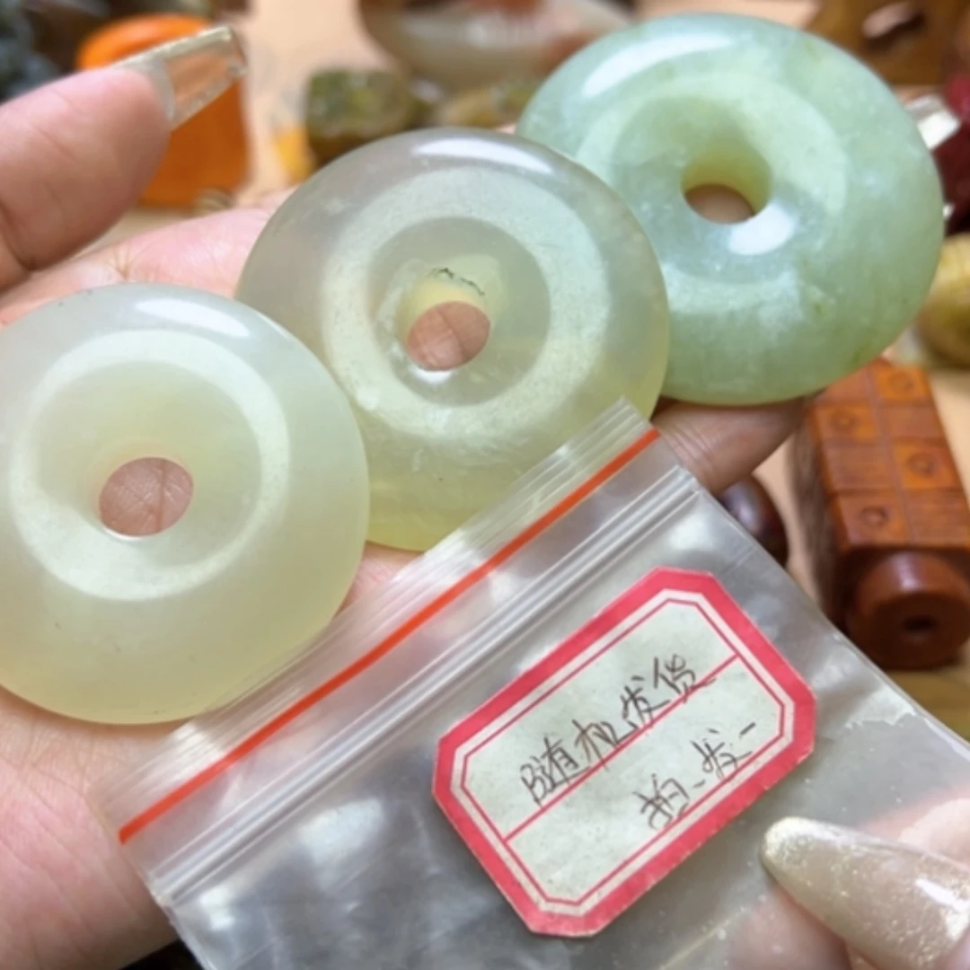 【闪购商品】蛇纹石玉颈饰未镶嵌发一个