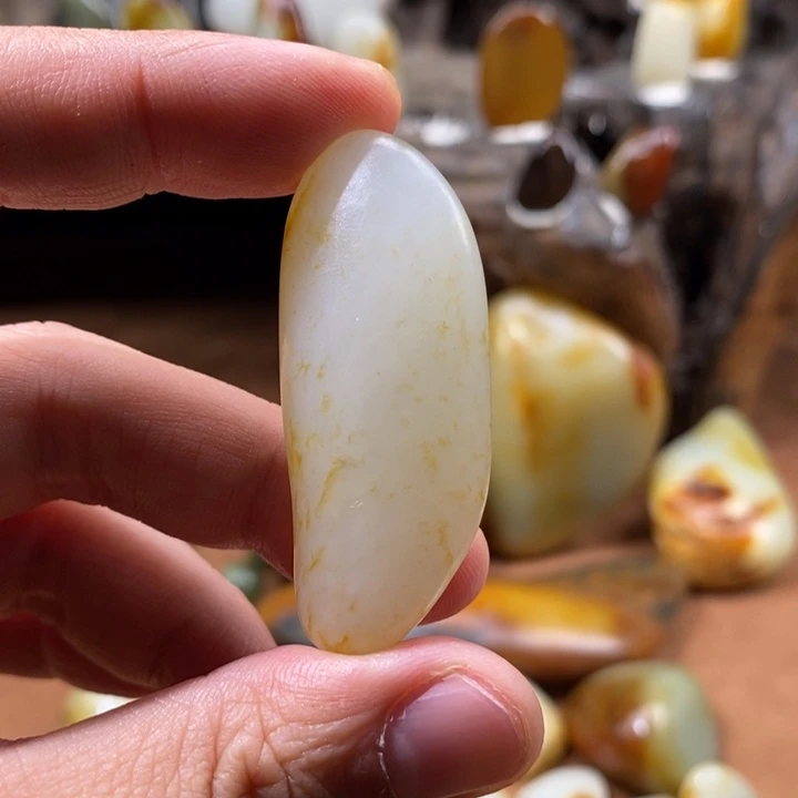 颈饰未镶嵌和田玉我****方