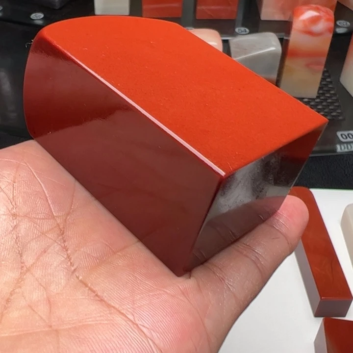 青***）老挝石在这样一直都很喜欢