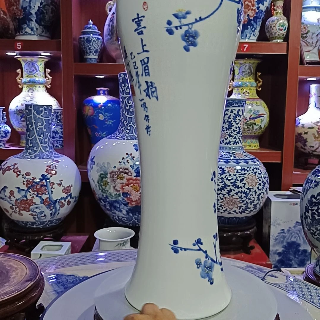 景德镇手绘陶瓷花瓶