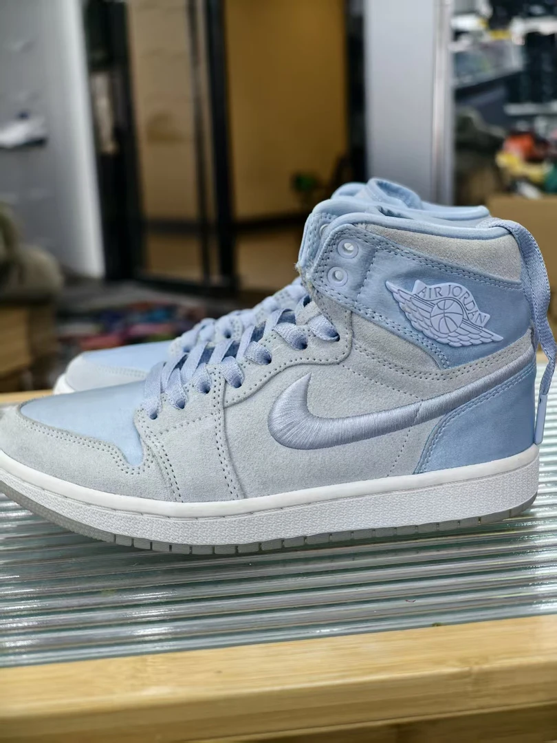 nike Aj1丝绸蓝 37.5码全新原盒 3