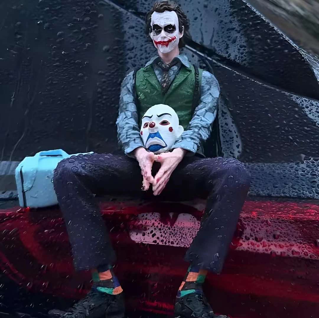 【地台哥】希斯莱杰小号车载小丑车外摆件手办桌面机箱模型个性潮玩