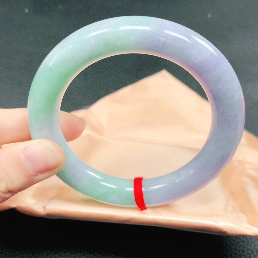 翡翠未镶嵌手镯56圈