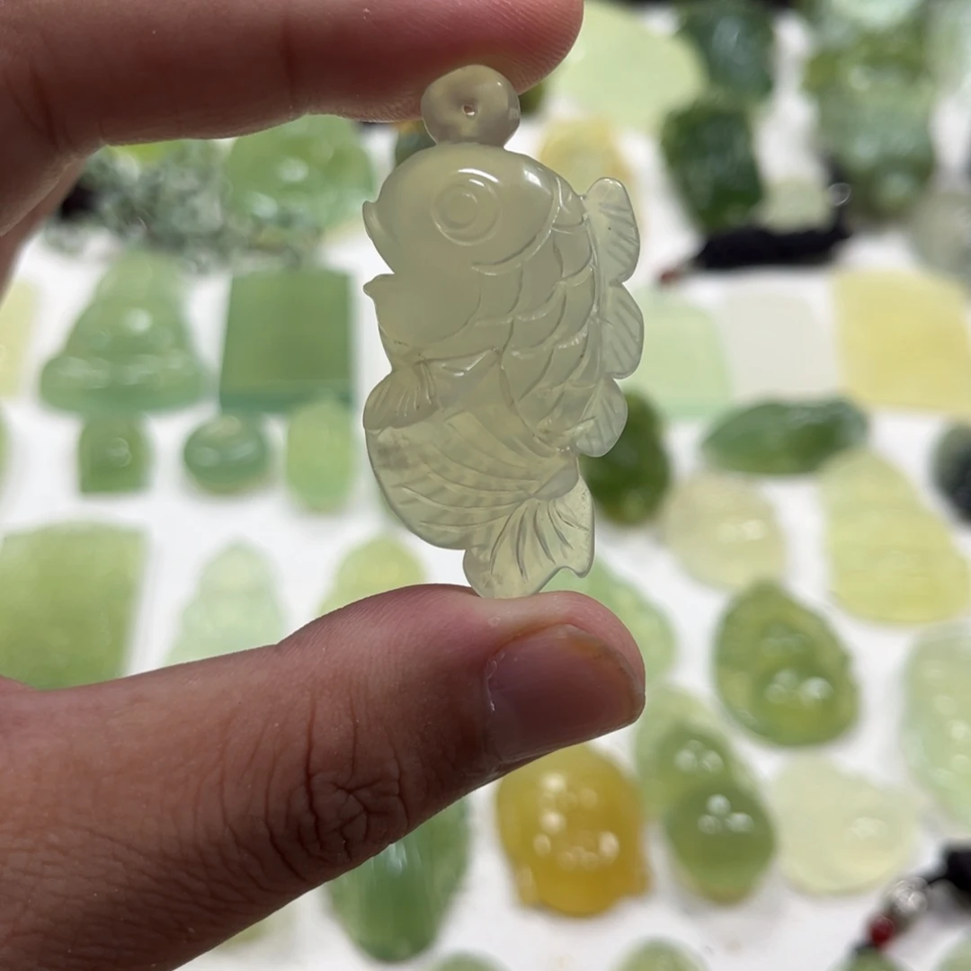岫玉未镶嵌颈饰天然岫玉未镶嵌颈饰