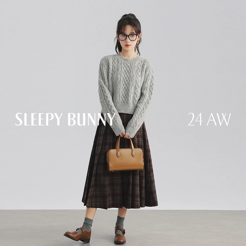 瞌睡兔【清苍】复古麻花绵羊毛短款圆领毛衣外穿宽松套头上衣244994