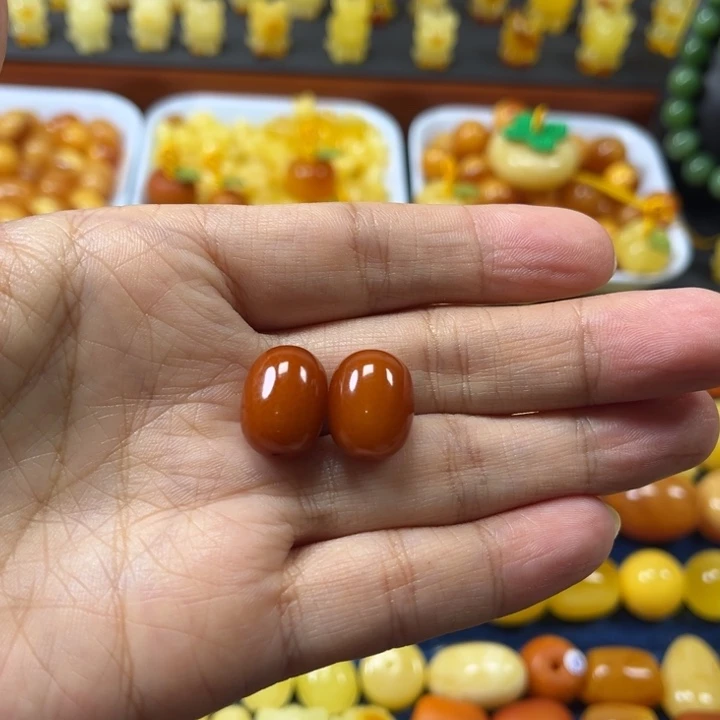 琥珀未镶嵌裸石卡12老蜡橘皮枣珠一对