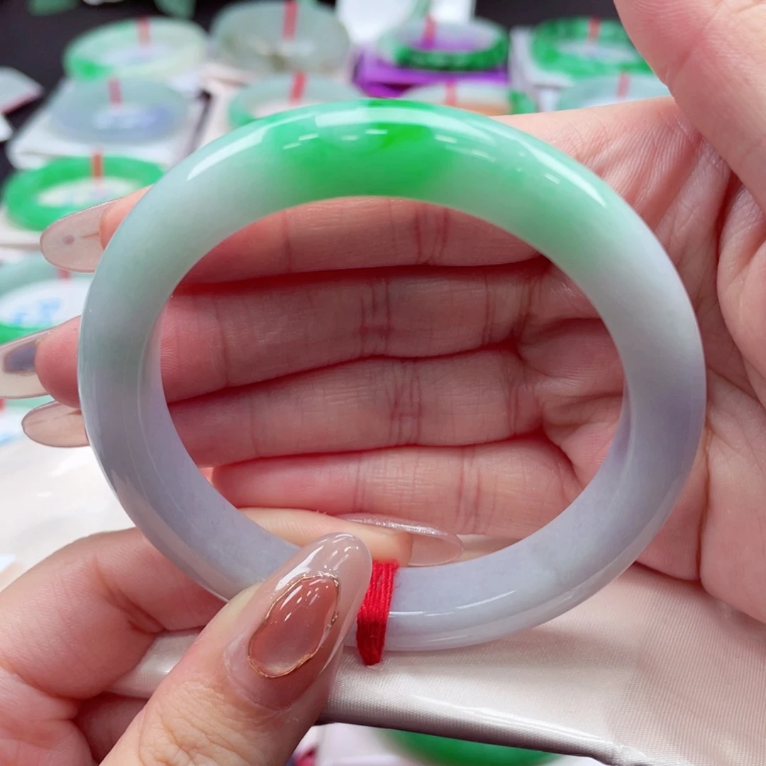 翡翠未镶嵌手镯翡翠