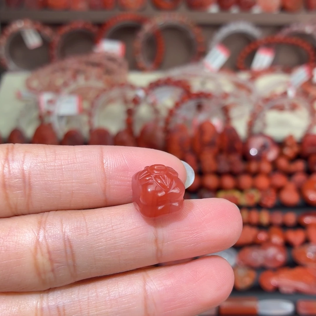 南红玛瑙未镶嵌颈饰柿子11+