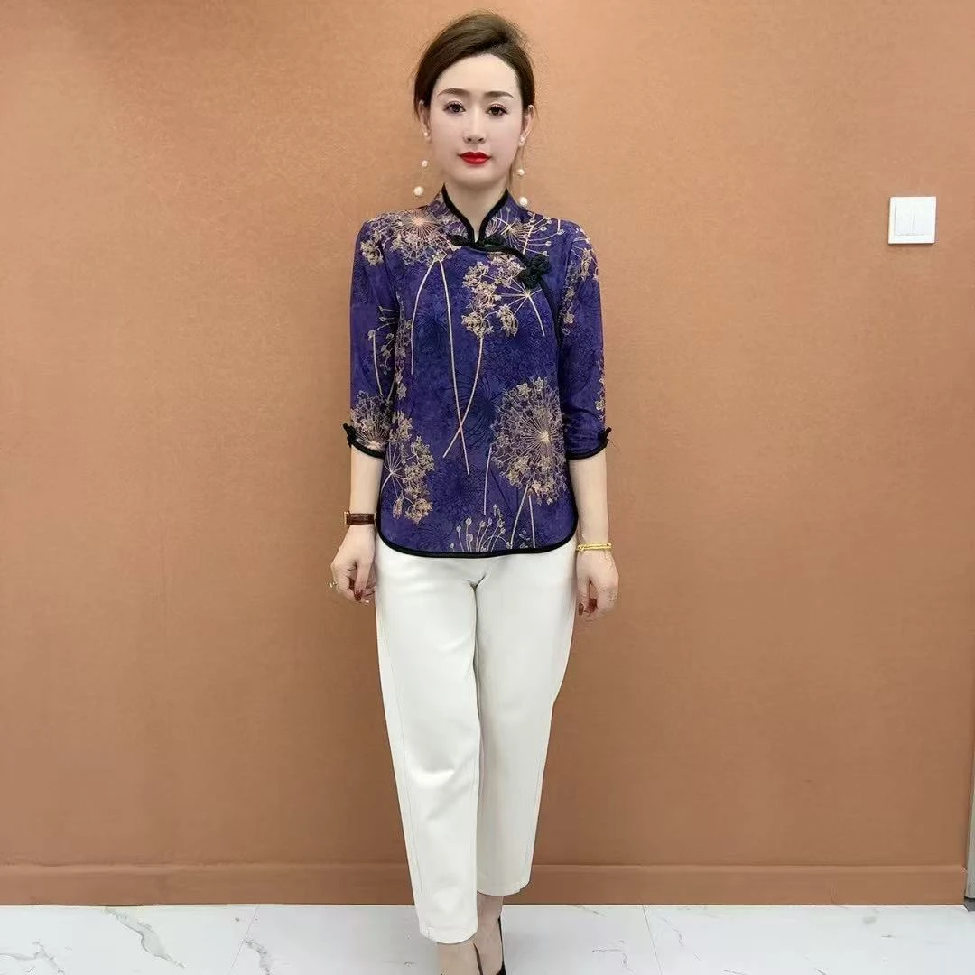 春夏时尚洋气小碎花中老年圆领小衫