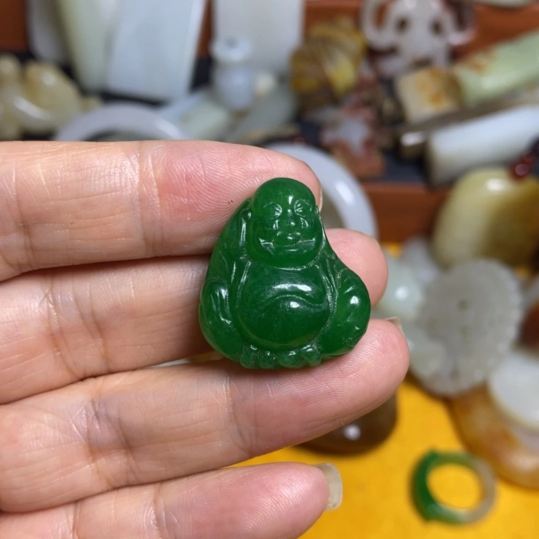 颈饰未镶嵌和田玉（糖玉）