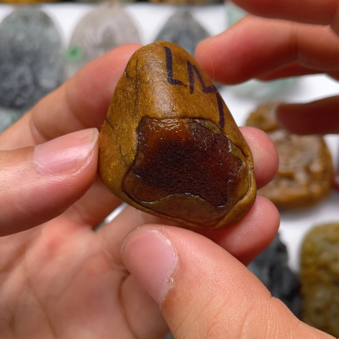 未镶嵌定制翡翠翡翠