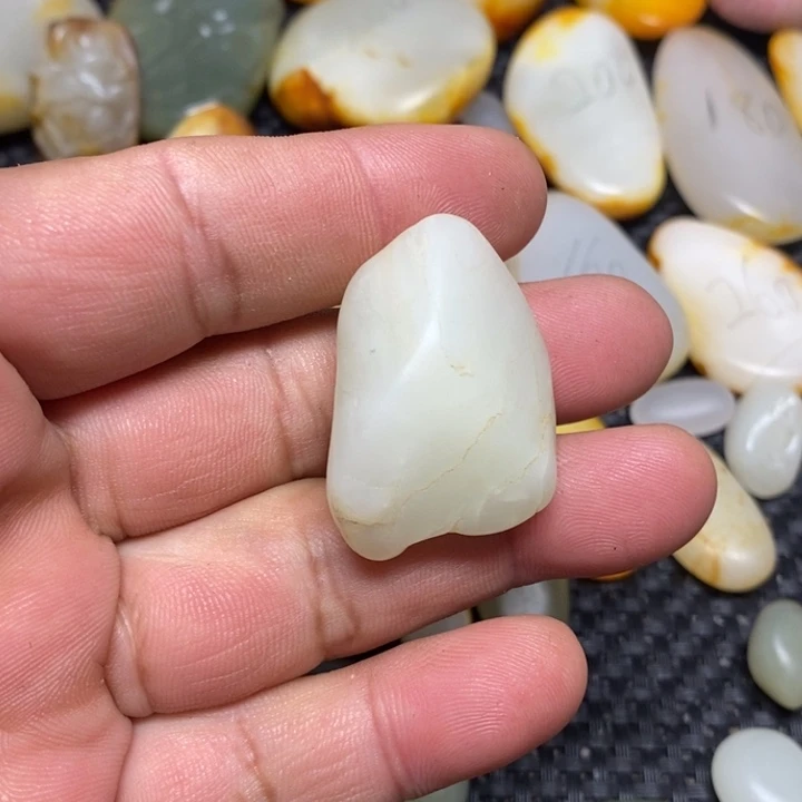 和田玉（白玉）珠宝奇石未镶嵌