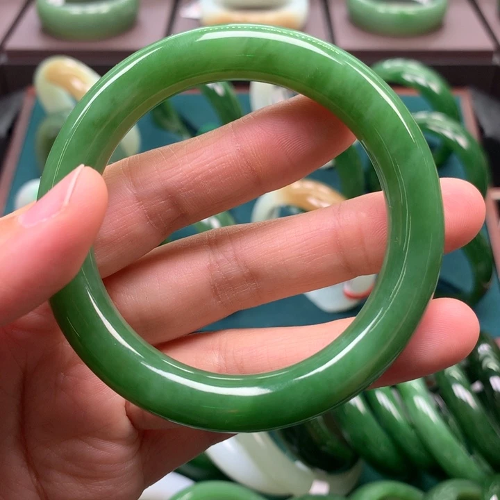 未镶嵌手镯和田玉（碧玉）5455