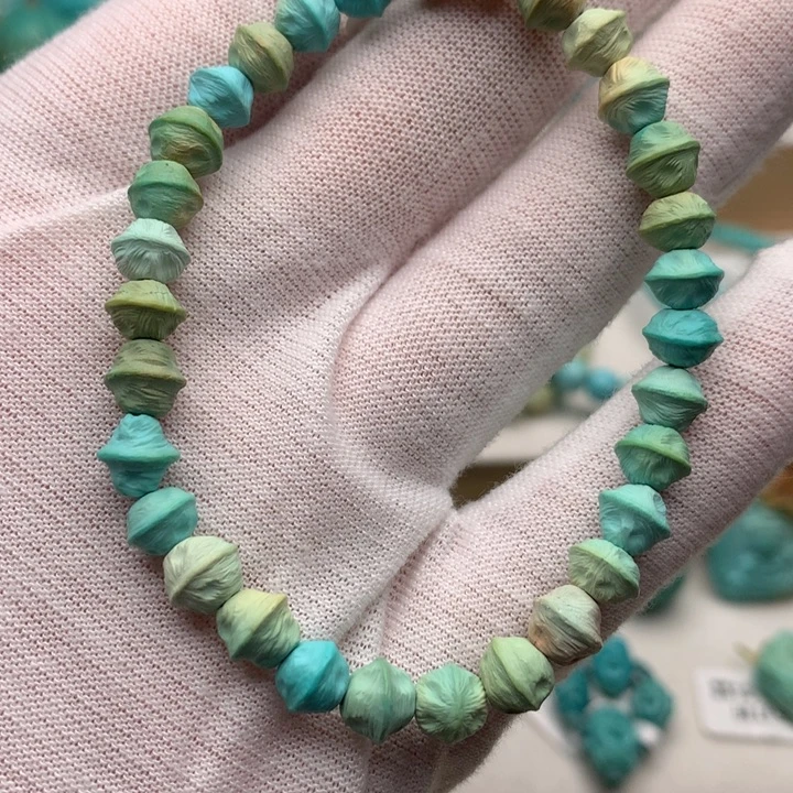 绿松石未镶嵌珠宝奇石6.8mm