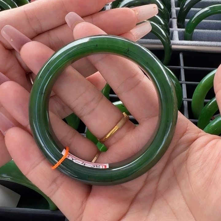 和田玉（碧玉）手镯未镶嵌