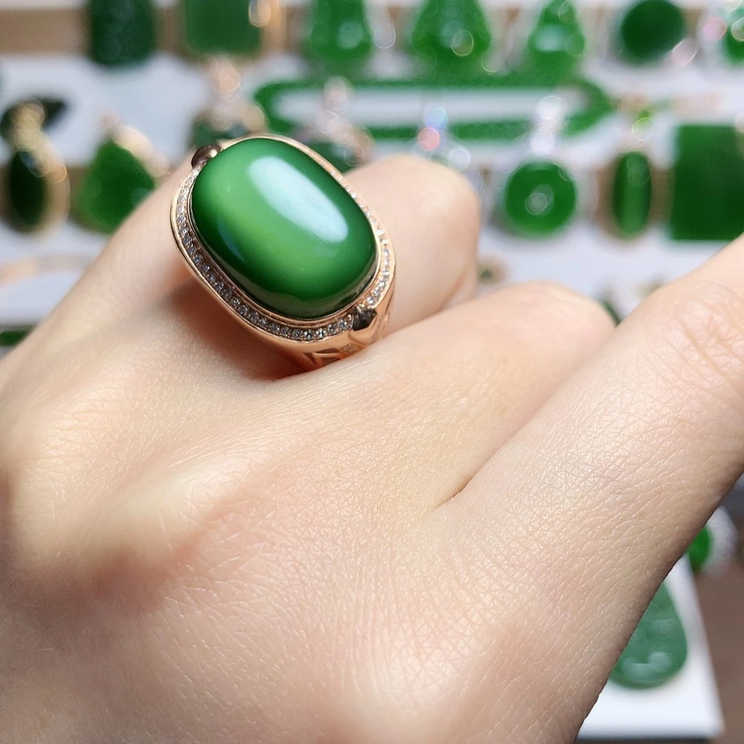 18K金镶嵌戒指和田玉禅*