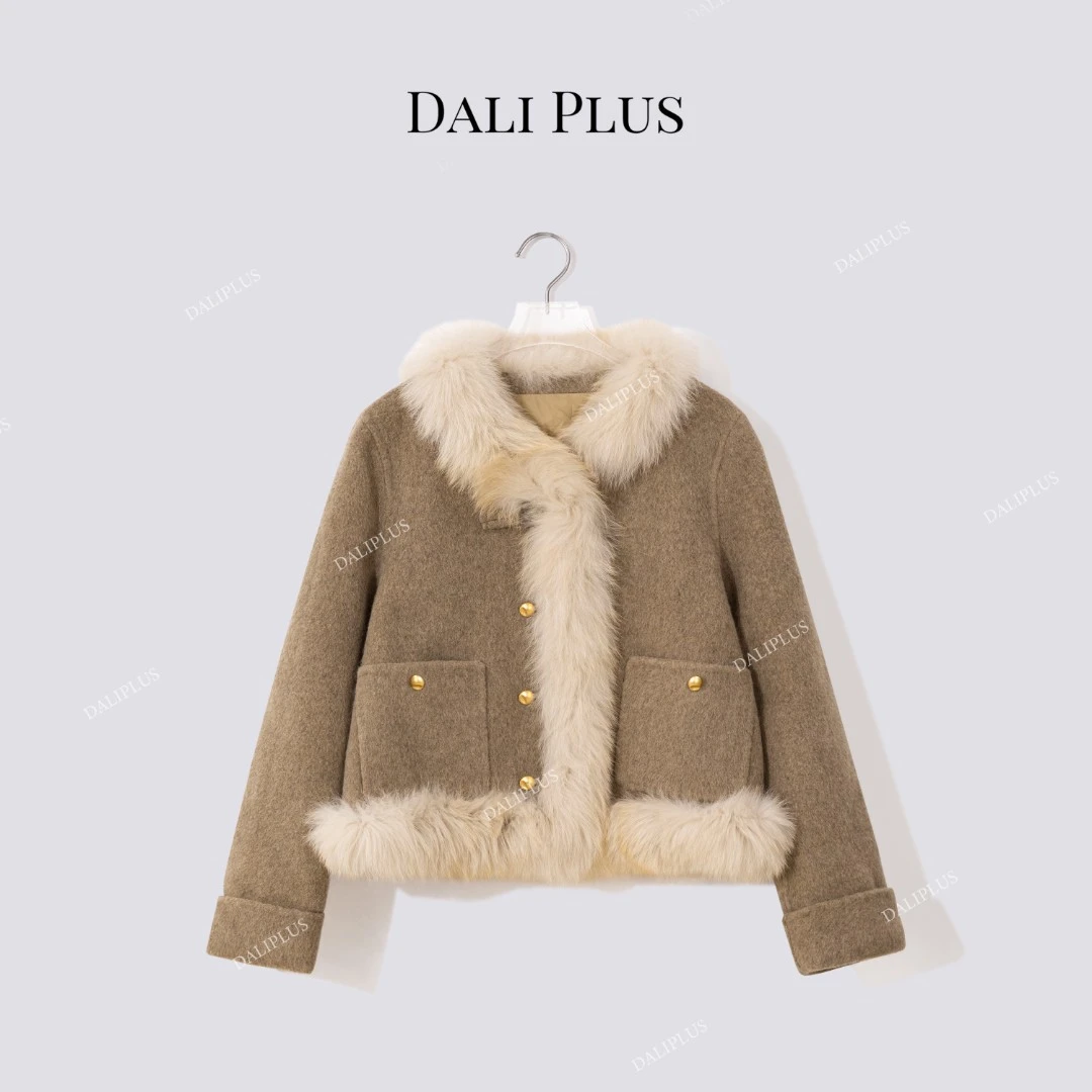 DALI PLUS“蚕丝山羊绒+狐狸毛90白鹅绒服”羽绒服轻装滑-D5CH5418