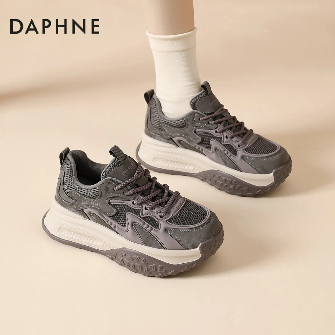 达芙妮加绒德训鞋女款2025新款冬季百搭保暖棉鞋厚底运动鞋巨好看