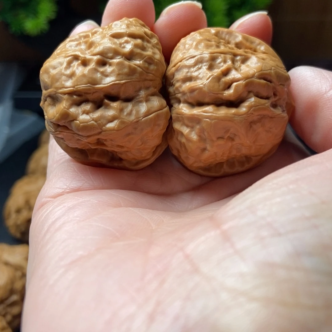 王***剑把件文玩核桃蛤蟆头