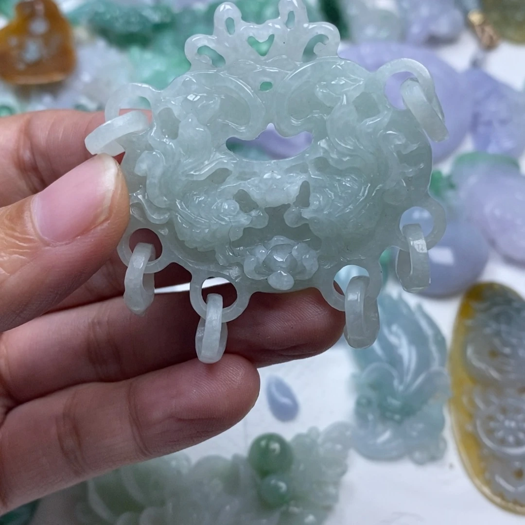 颈饰未镶嵌翡翠翡翠