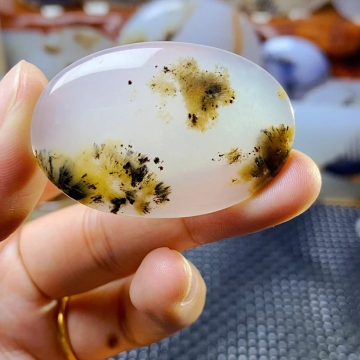 玛瑙/玉髓未镶嵌珠宝半成品