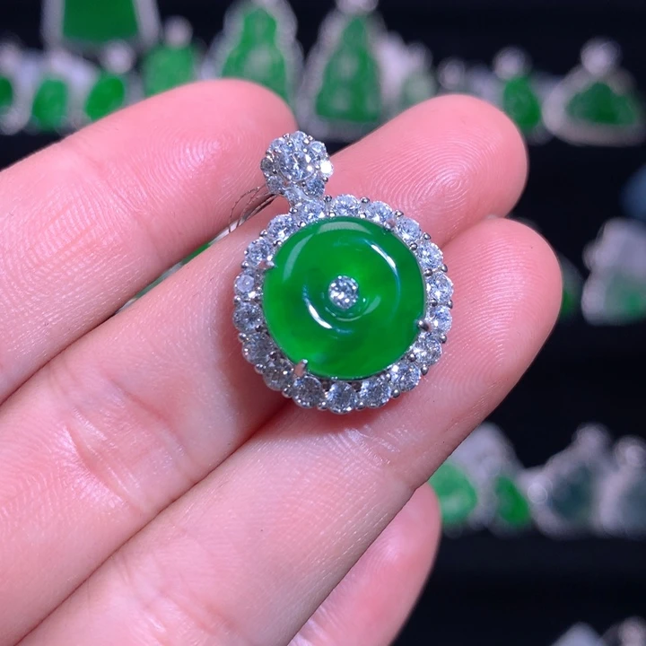 【闪购商品】颈饰银S925镶嵌翡翠天然翡翠