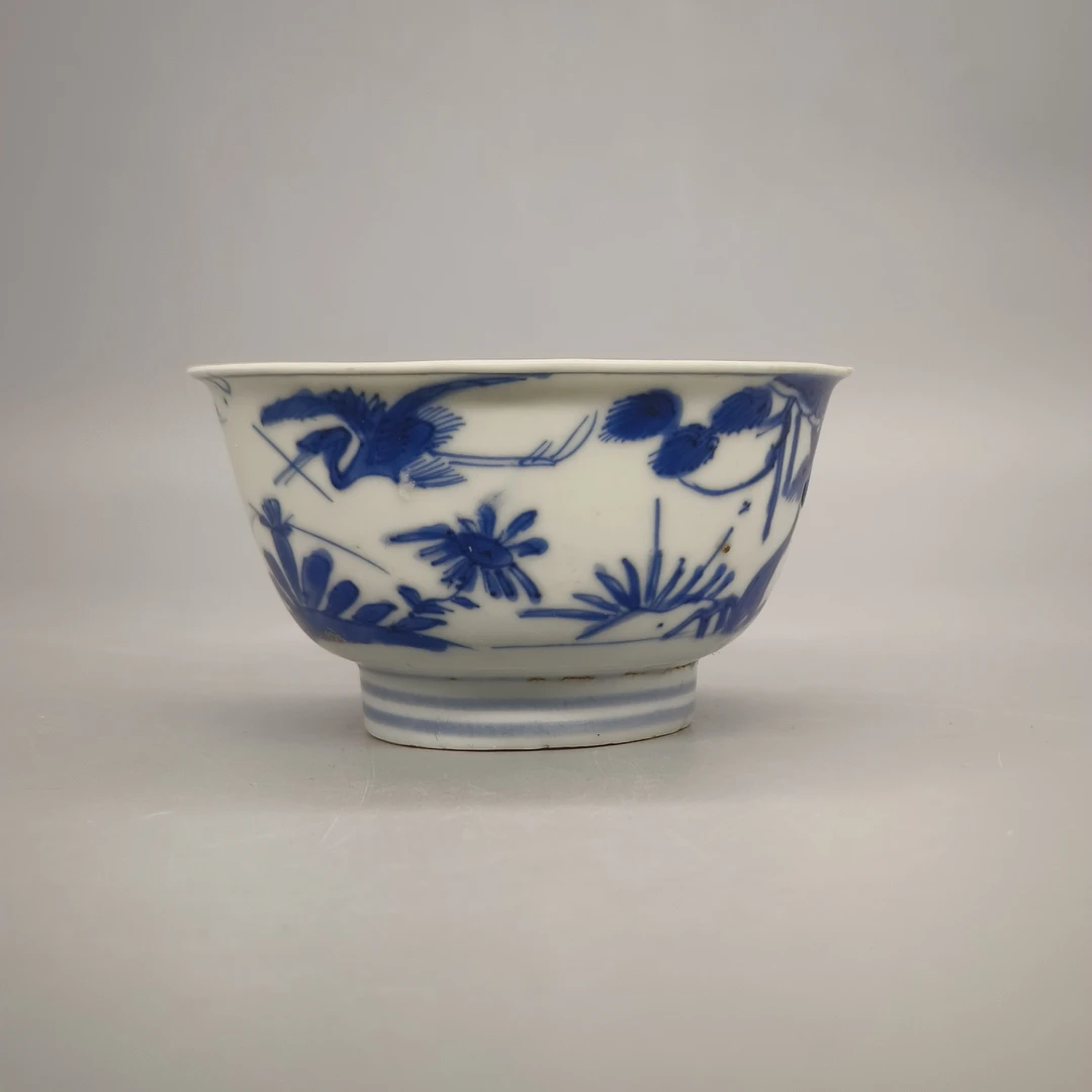 42501087*明万历青花花鸟纹茶碗/瓷器四/江苏省文物总店