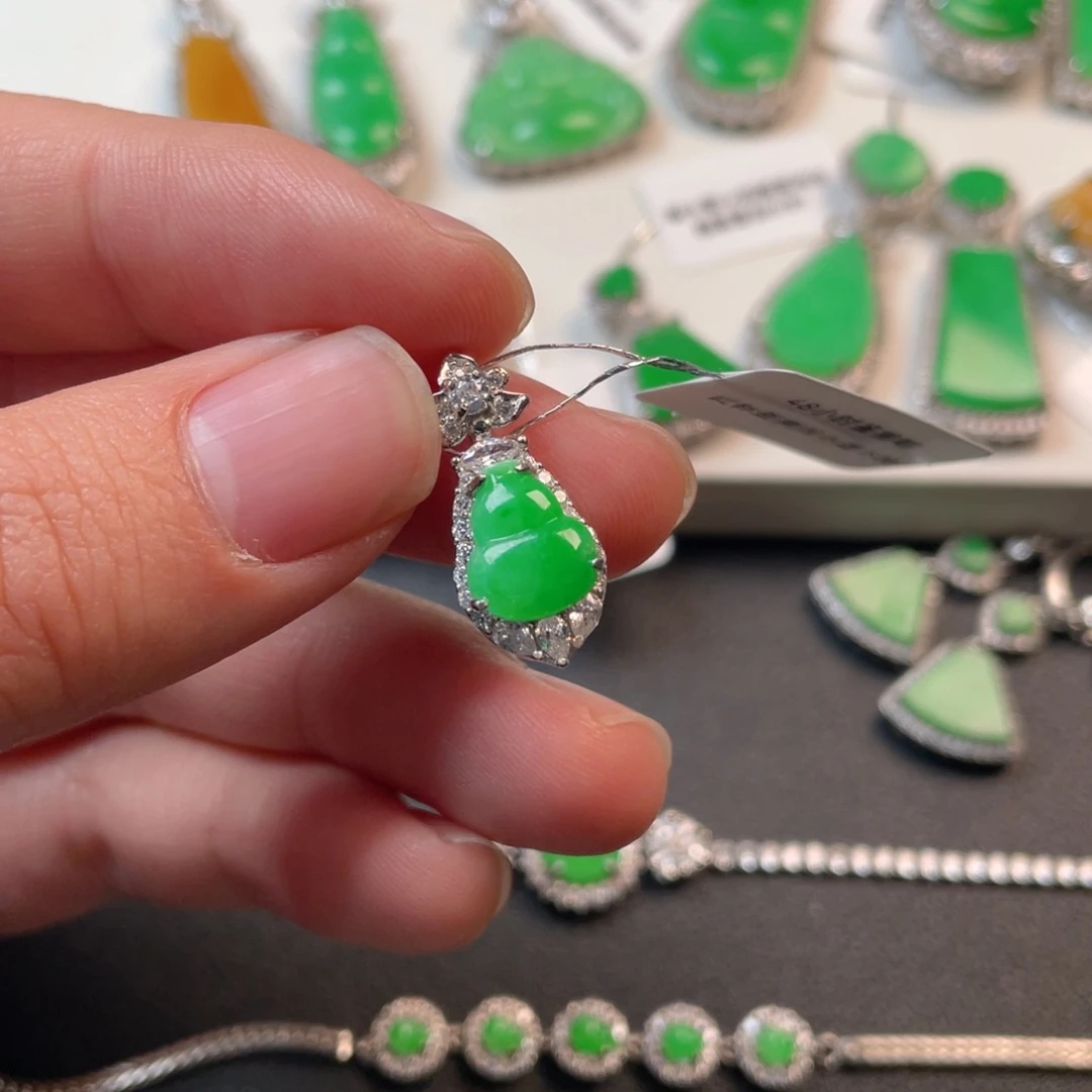 翡翠吊坠(不含链)银S925镶嵌