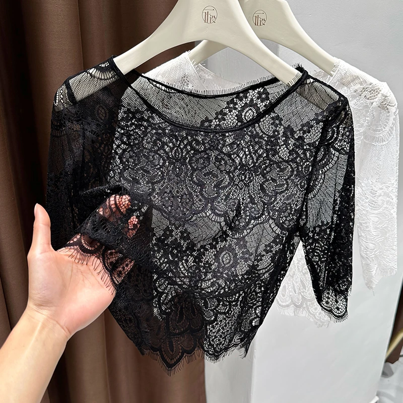 黑色气质圆领镂空蕾丝短袖上衣女2025夏季高级感内搭套头网纱罩衫