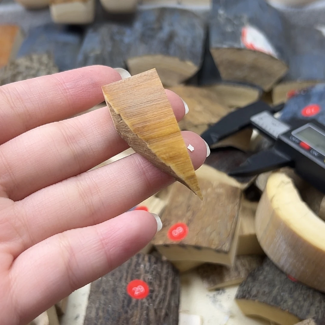 D***C猛犸象牙手串/手链/手镯猛犸原材料边角料大块料